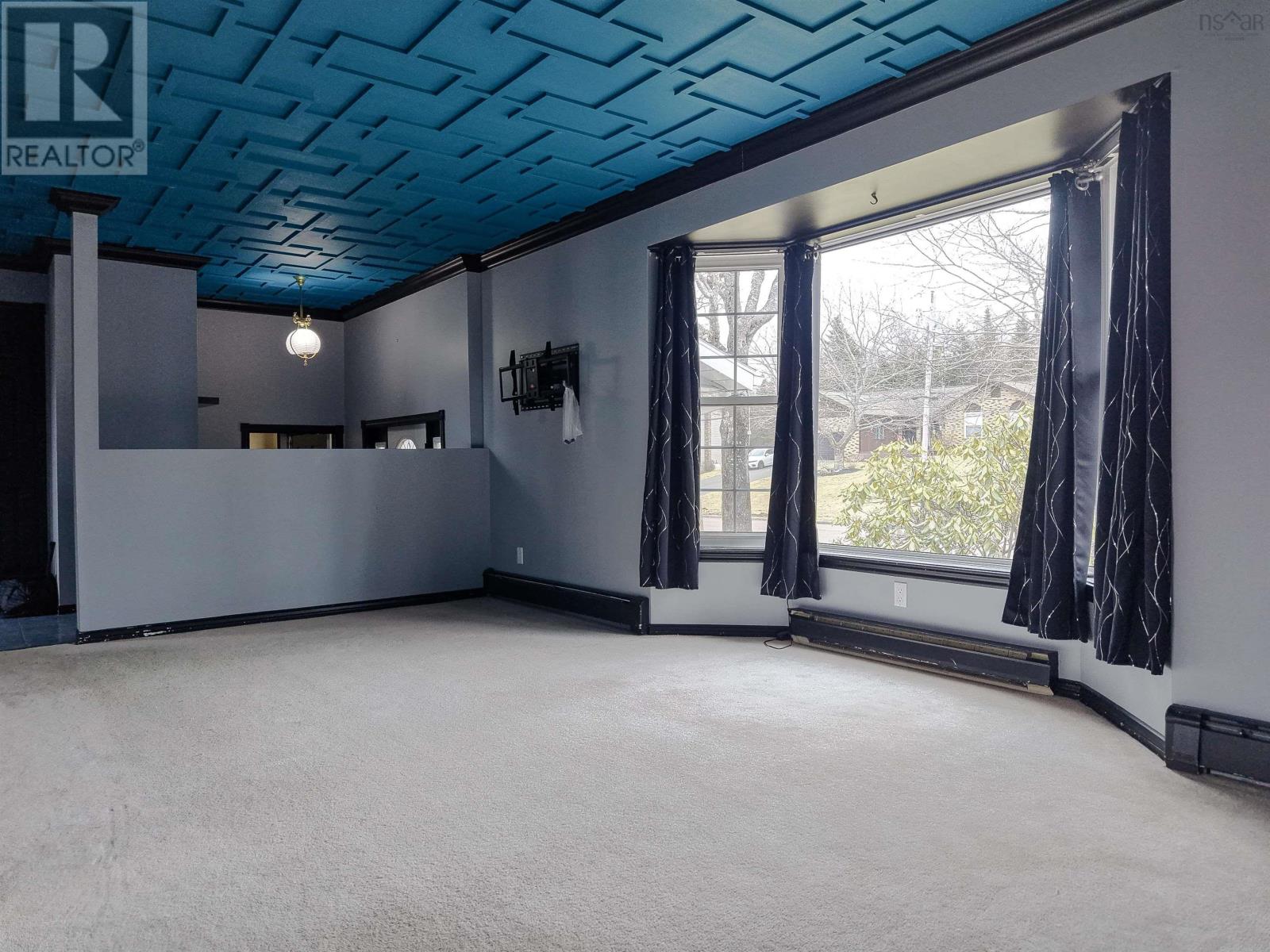 Property 2 of 37 of 57 Bardmoor Crescent