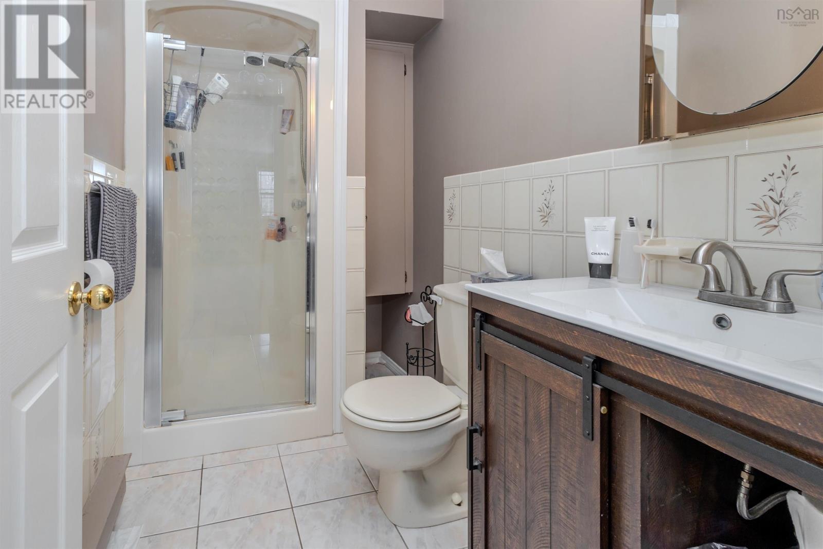 Property 21 of 37 of 57 Bardmoor Crescent