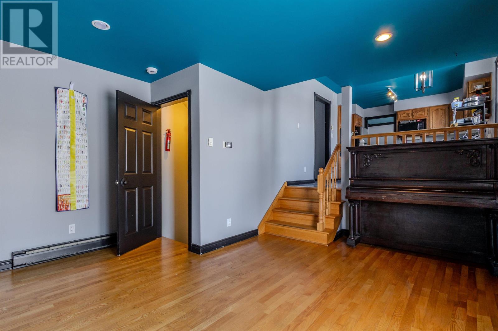 Property 8 of 37 of 57 Bardmoor Crescent