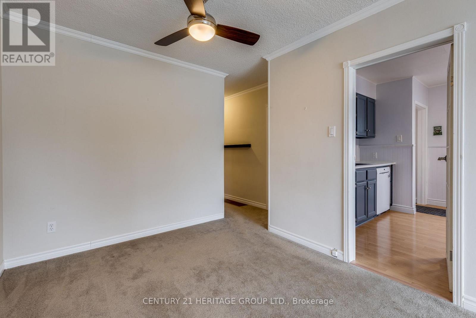 69 LINDSAY AVENUE - 9