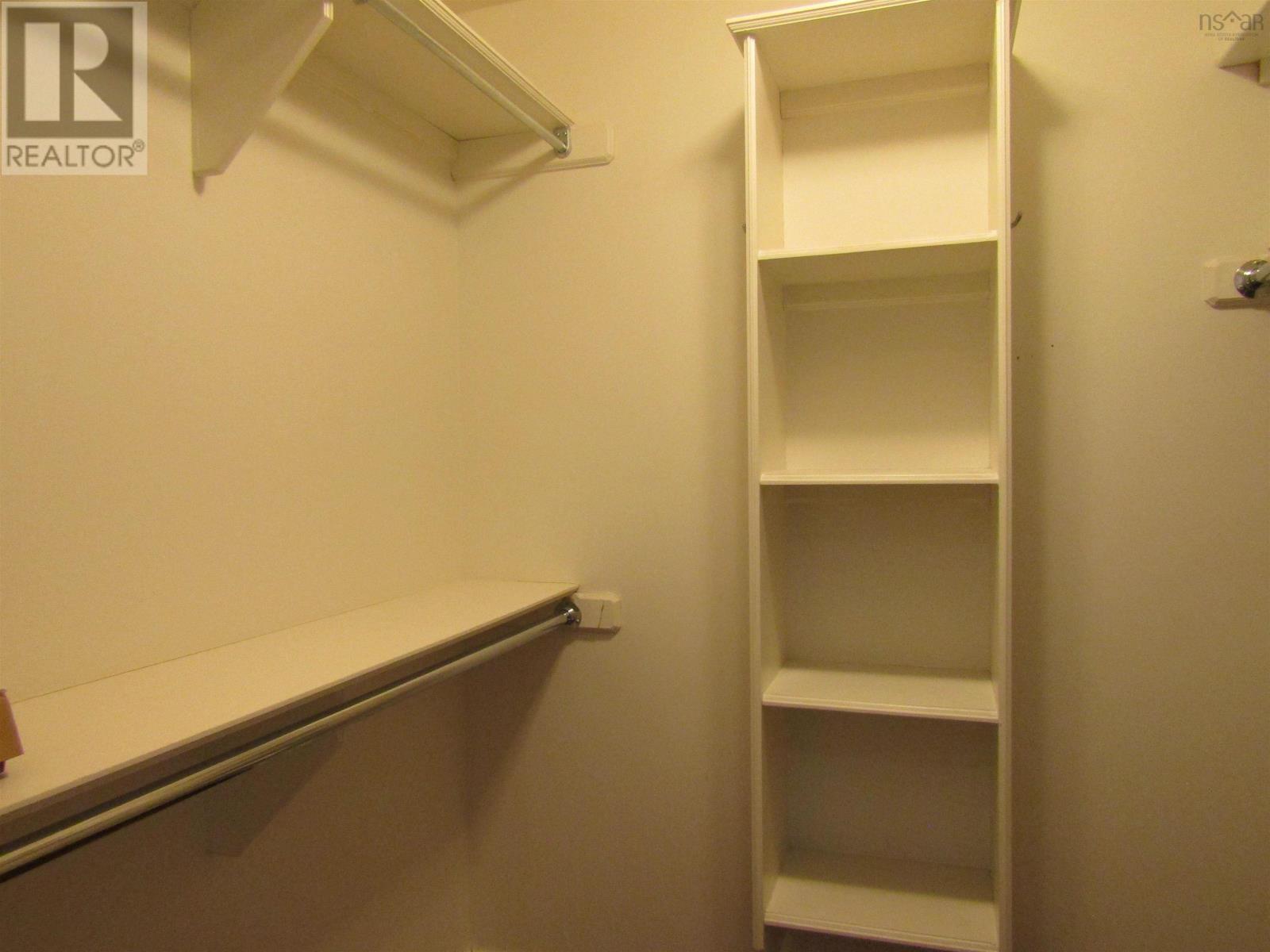 Property 30 of 38 of 104 87 Pebblecreek Crescent