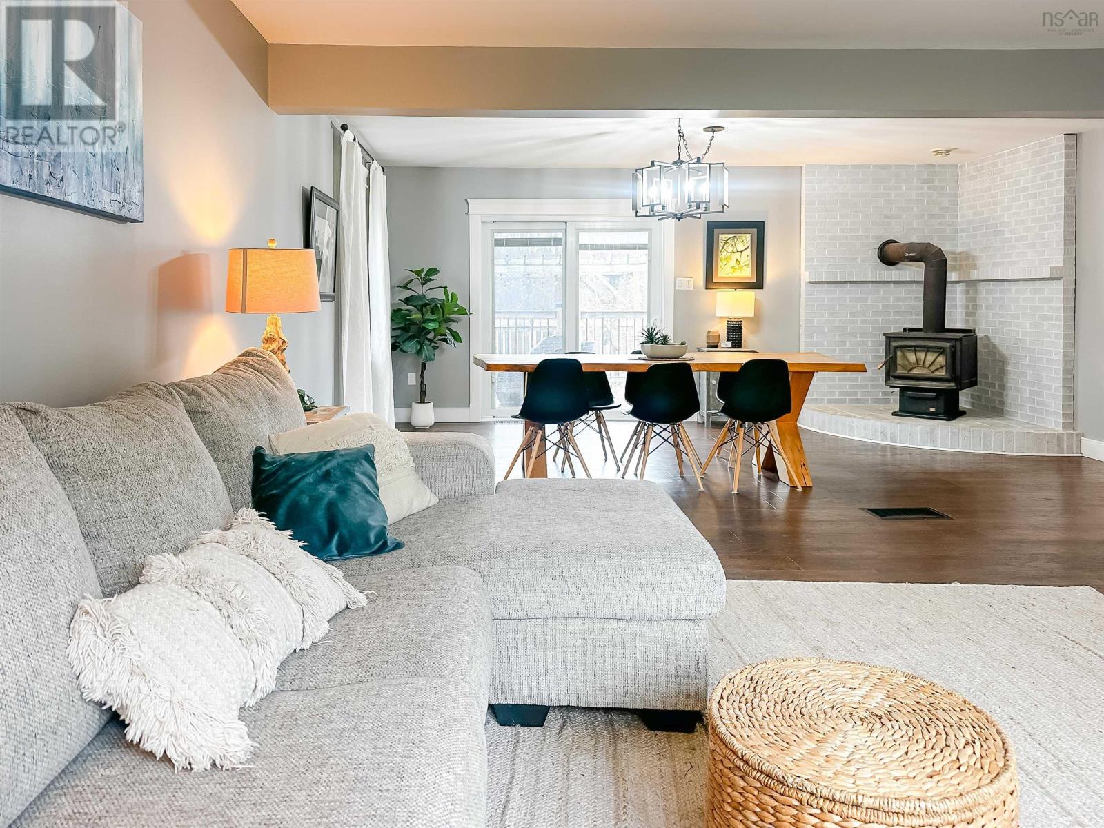 Property 15 of 48 of 690 Maple Street