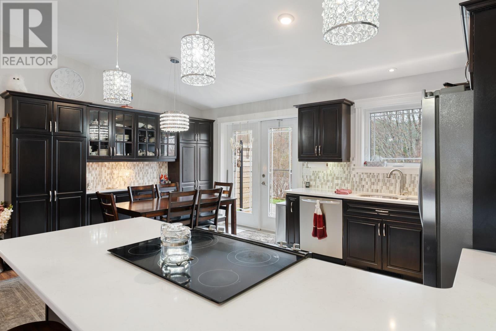 Property 11 of 37 of 14 Hillside Drive