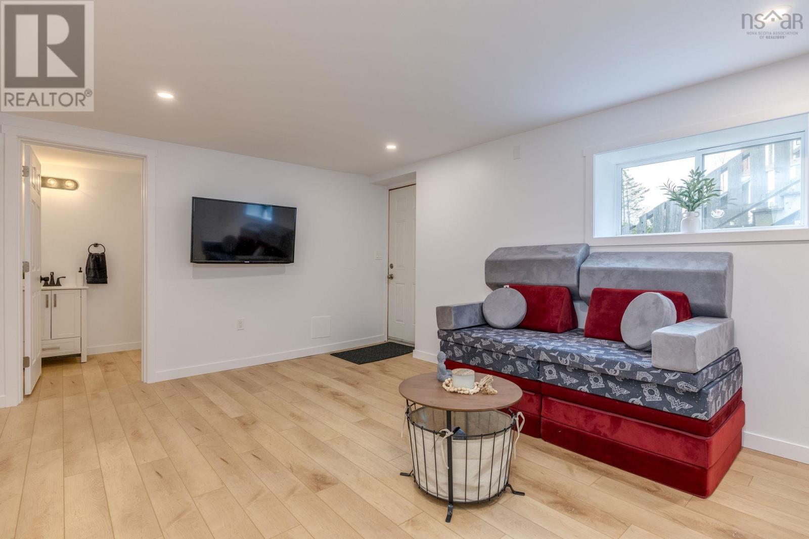 Property 26 of 44 of 104 Orchard Drive