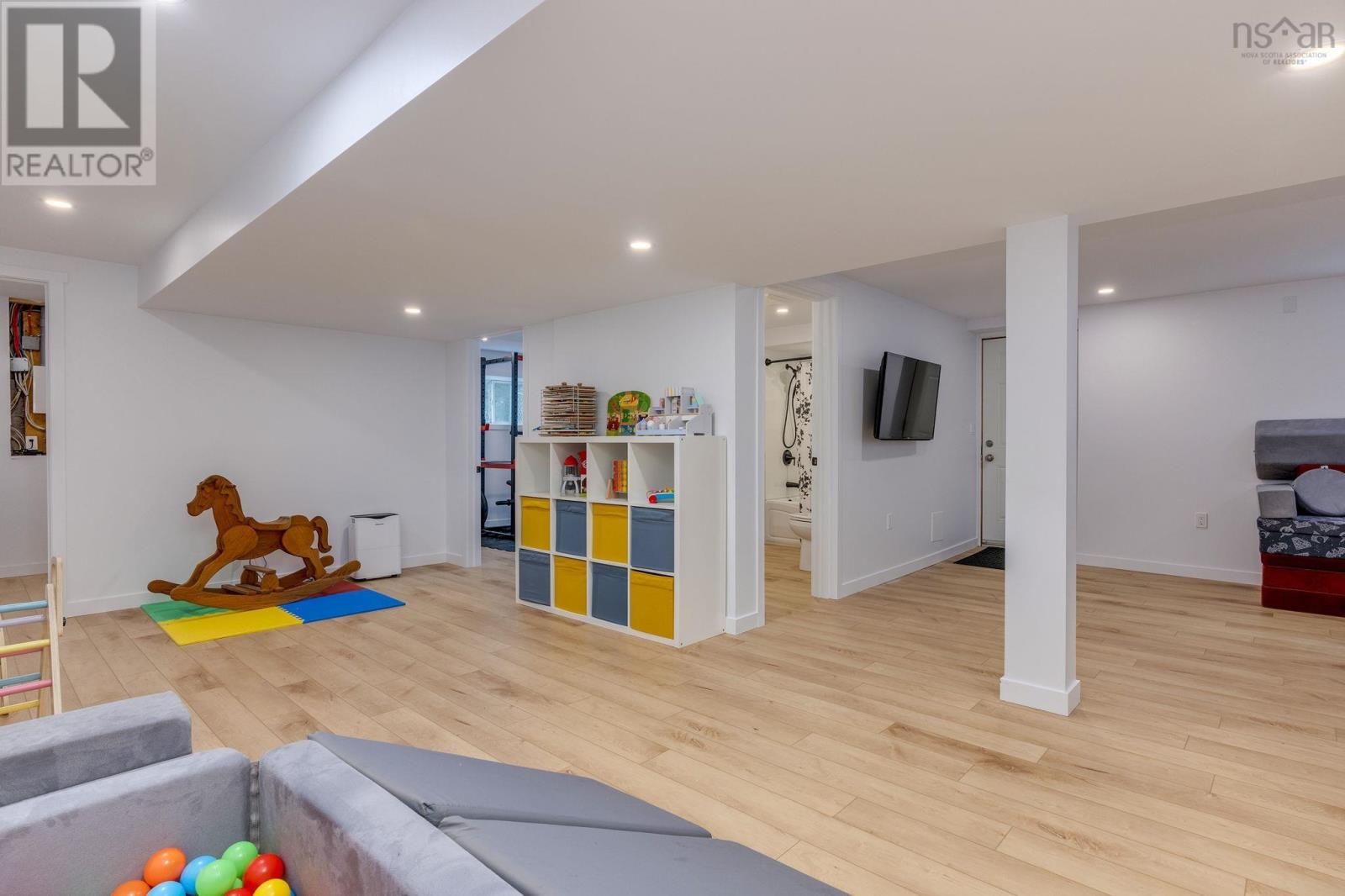 Property 32 of 44 of 104 Orchard Drive