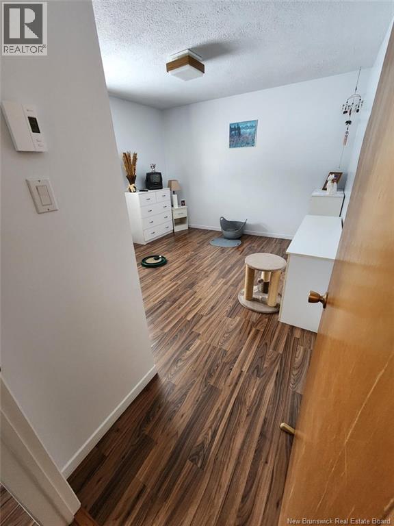 20 Bateman Avenue - 7