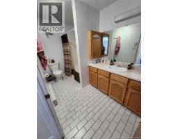 20 Bateman Avenue, photo 5