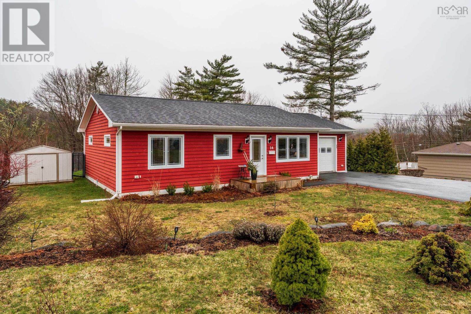 Property 36 of 37 of 14 Hillside Drive