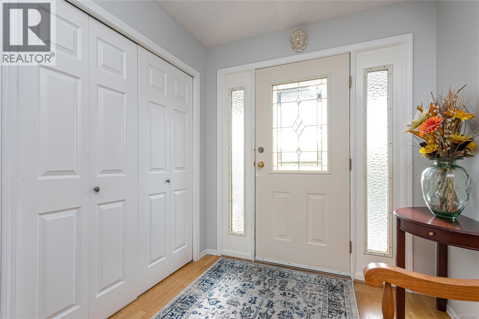 2074 Ludlow Rd - 9