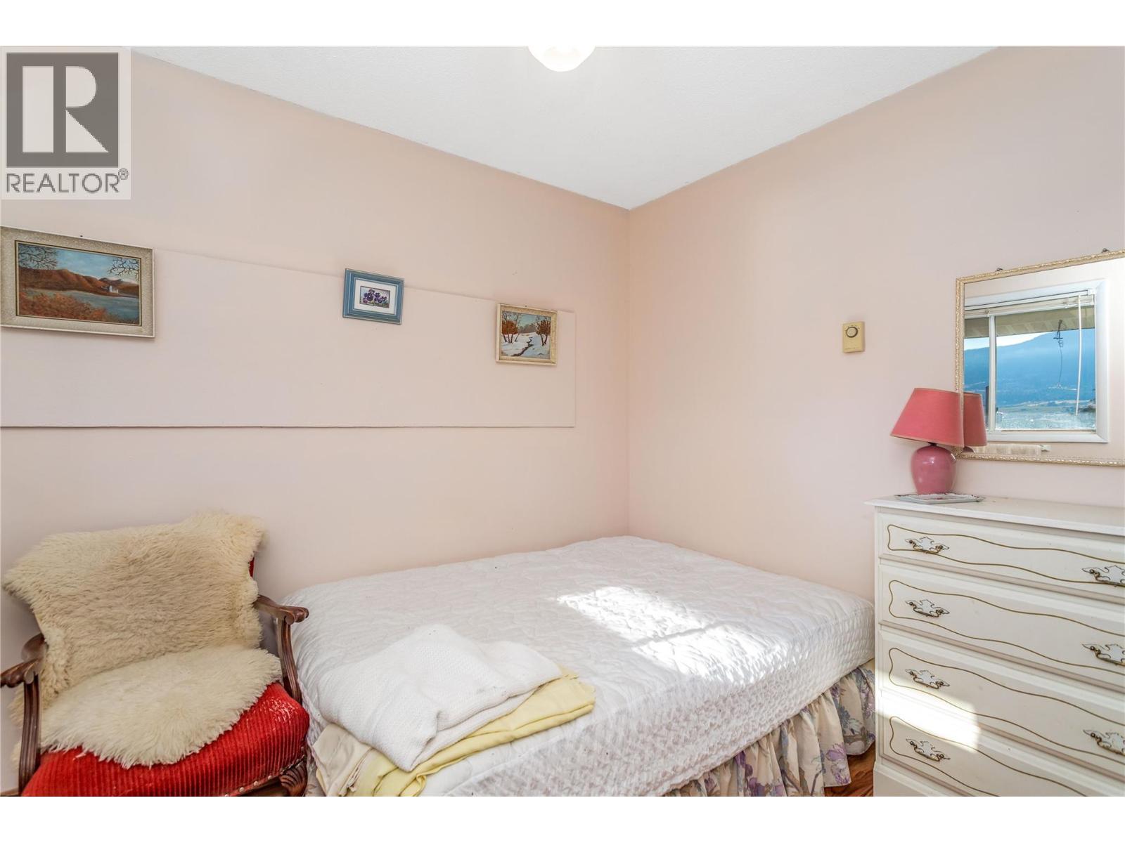  15370 Old Mission Road, Lake Country