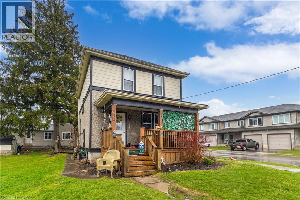 142 STANLEY Street - 1
