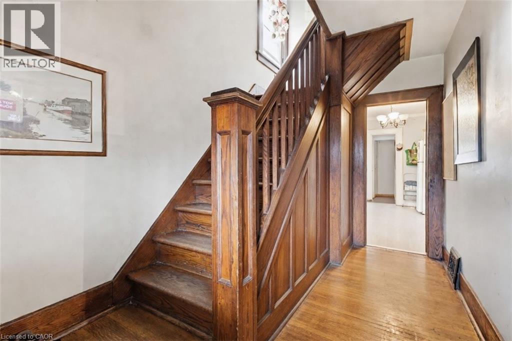 142 STANLEY Street - 3