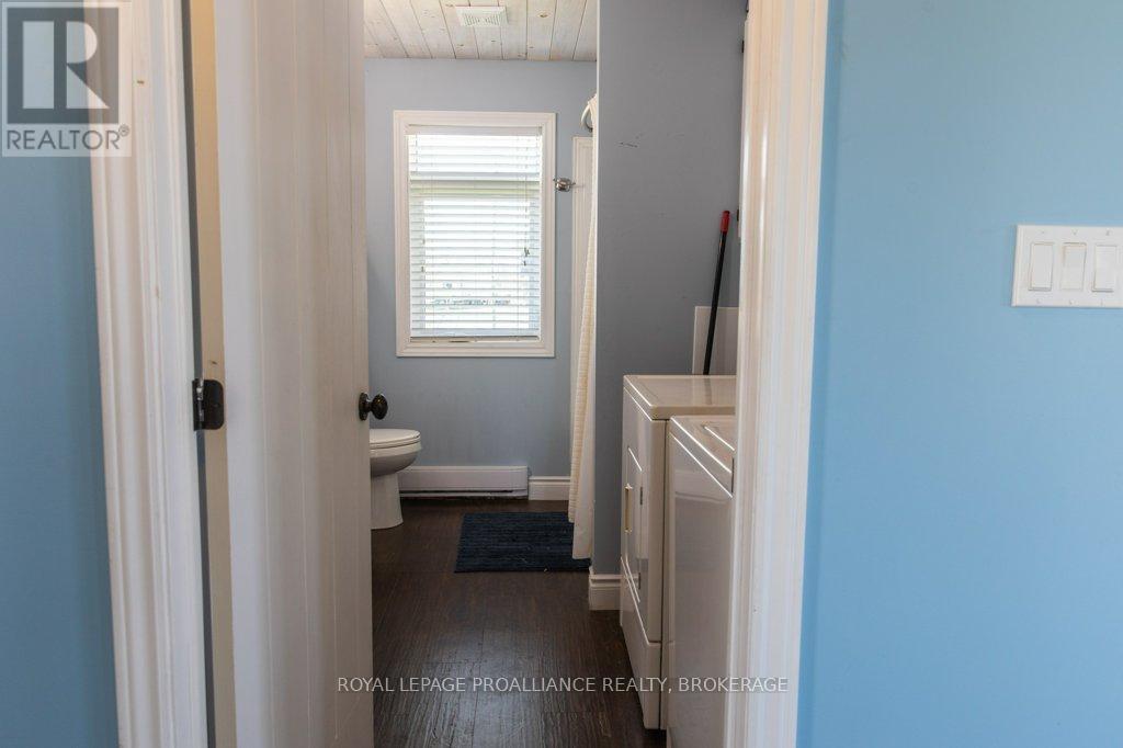 166 EASY LANE — photo 18