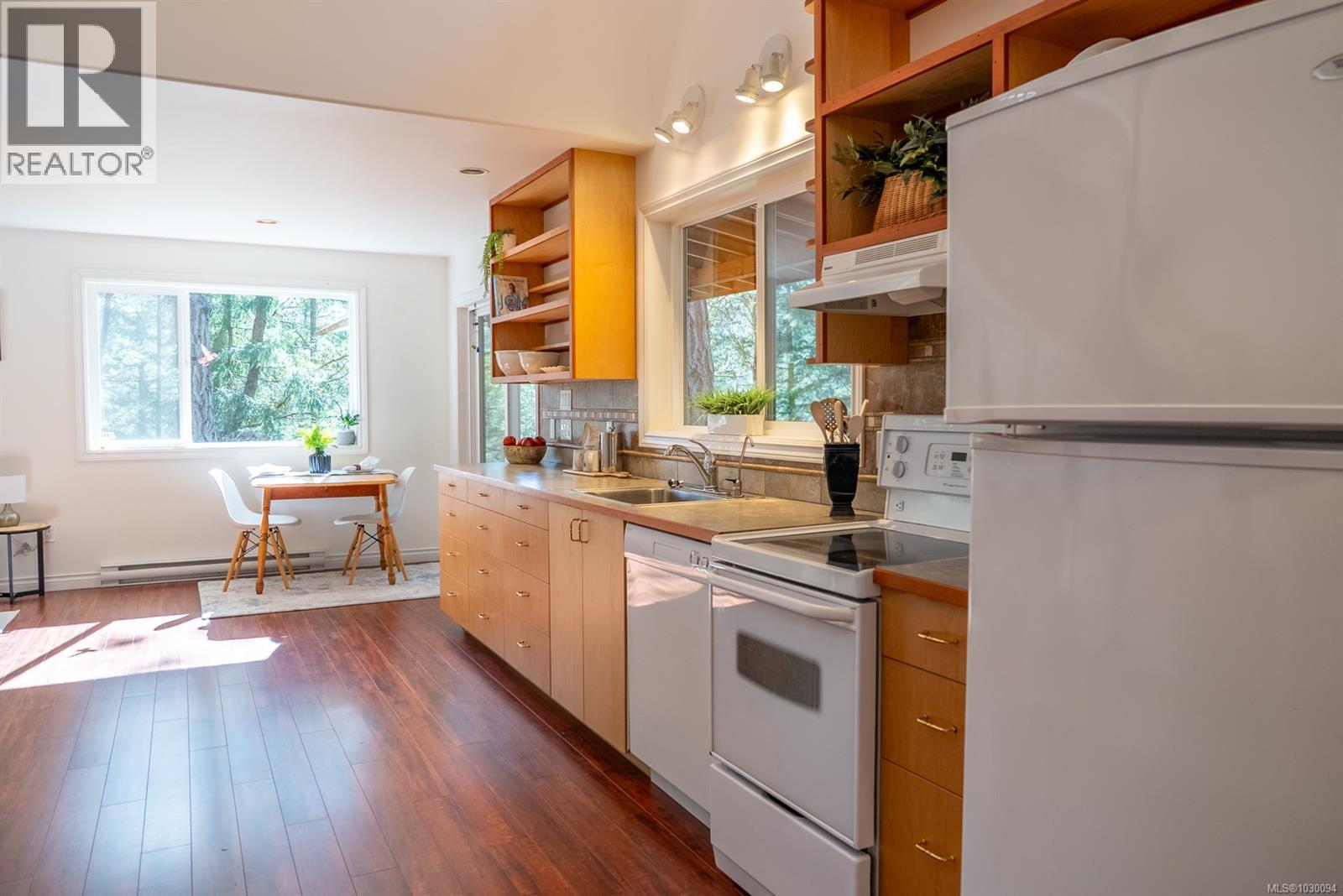 9868 Castle Rd - 4