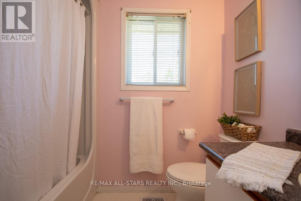 10 O'CONNELL COURT — photo 27