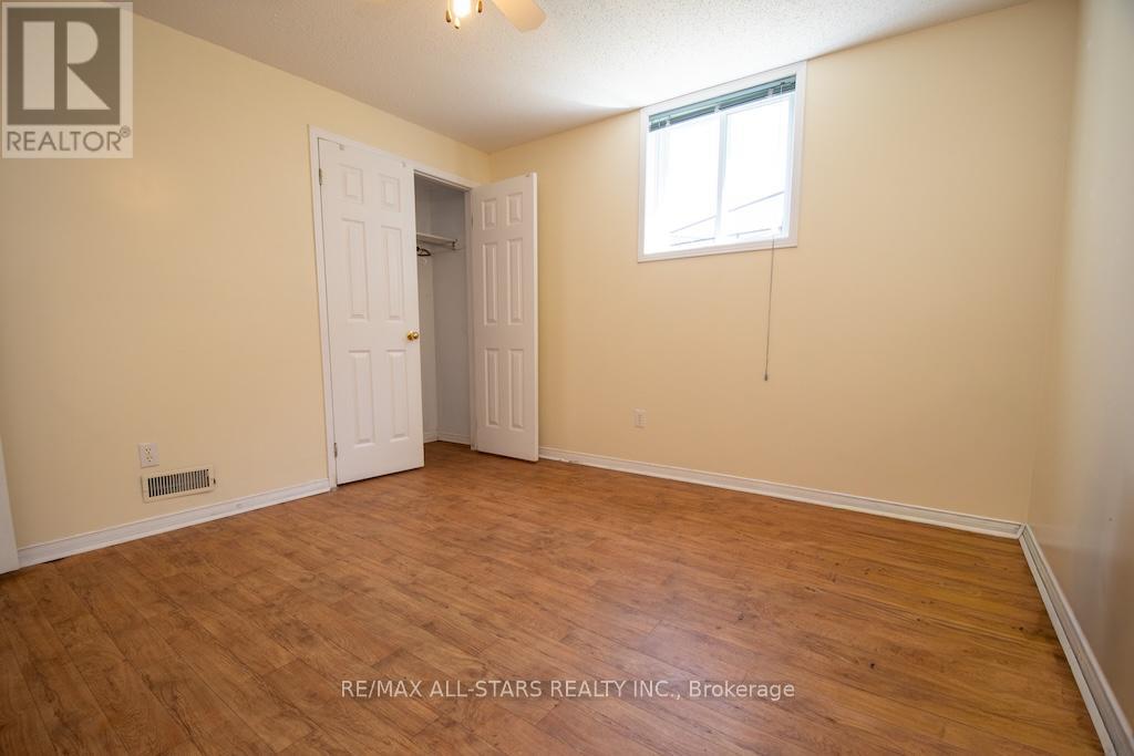 10 O'CONNELL COURT — photo 34