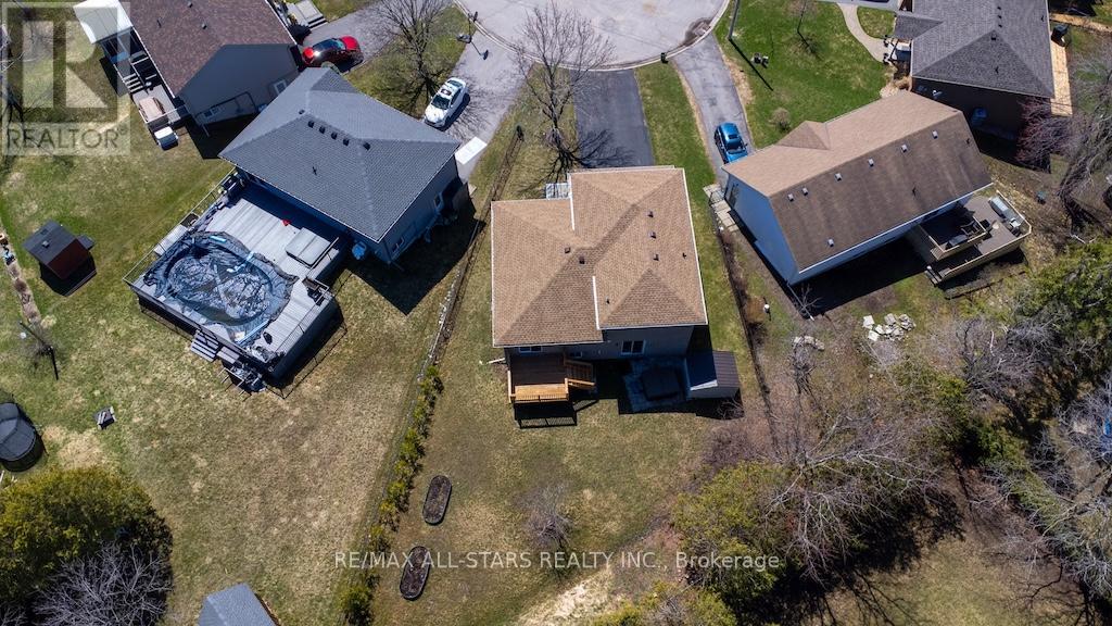10 O'CONNELL COURT — photo 42