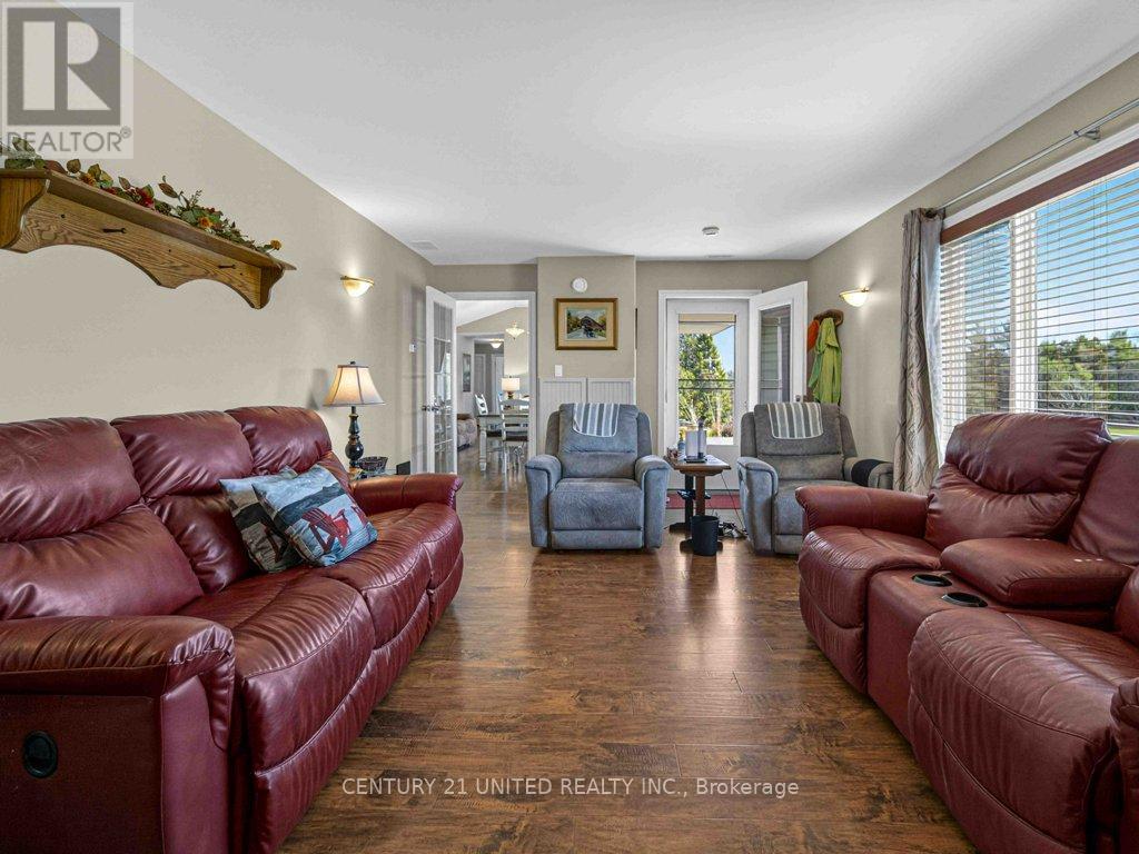 3435 DUMMER ASPHODEL ROAD — photo 18