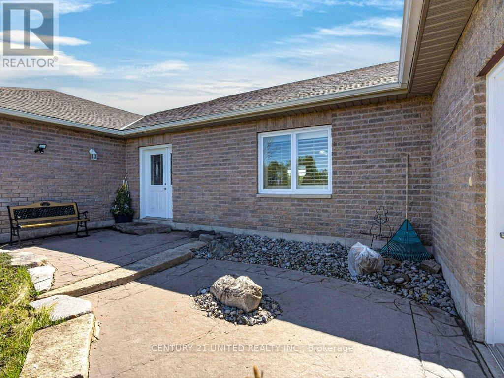 3435 DUMMER ASPHODEL ROAD — photo 4