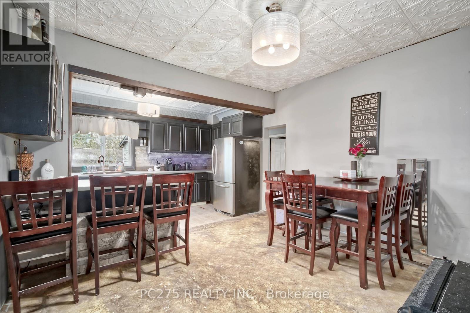 179 QUEEN STREET E Property Photo