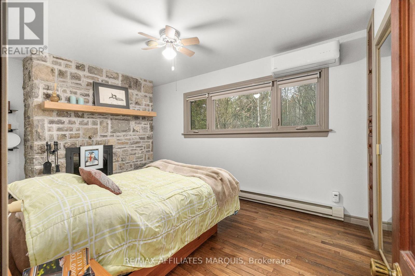 239 BAY ROAD — photo 31
