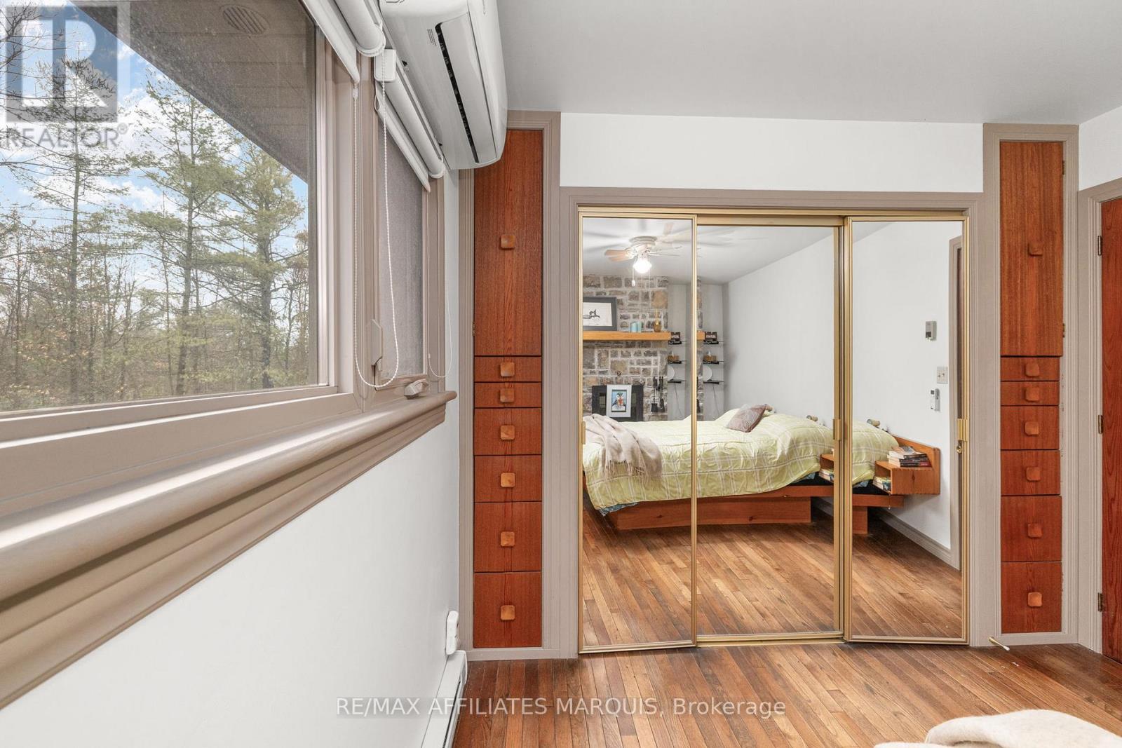 239 BAY ROAD — photo 32