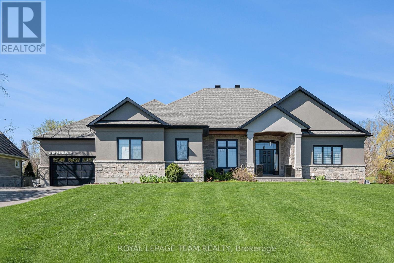 212 CABRELLE PLACE - 1