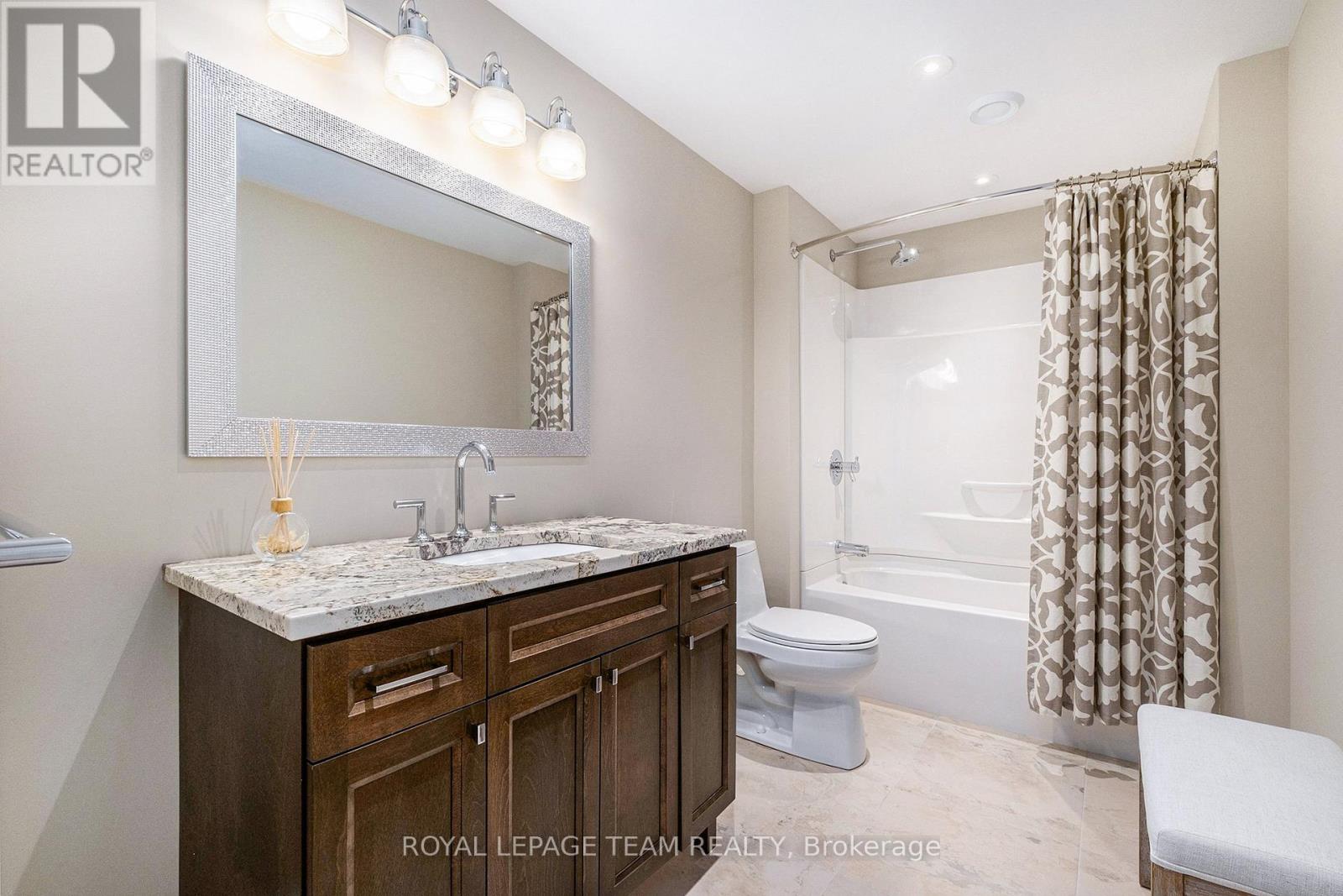 212 CABRELLE PLACE - 26