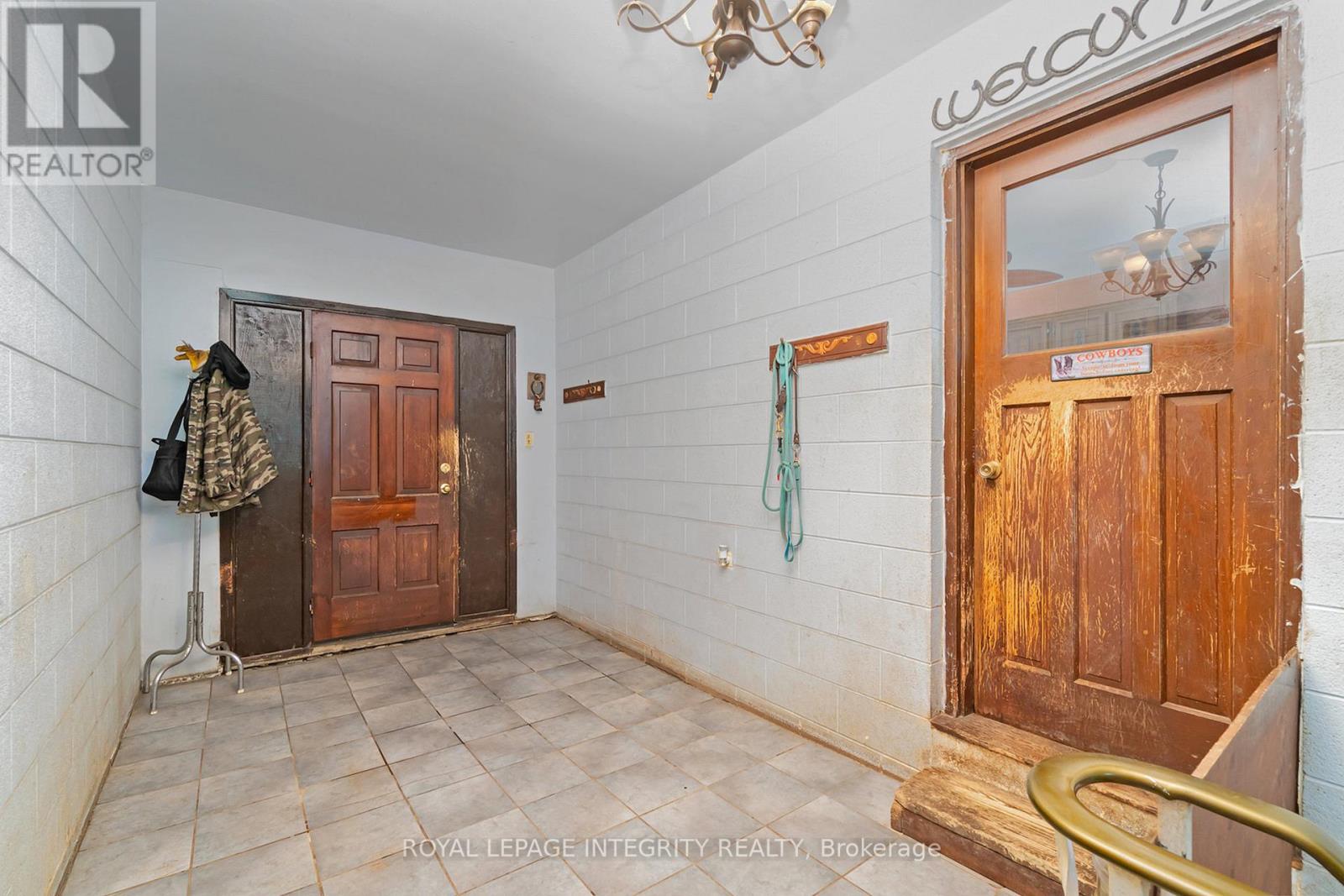 5801 BOSSERT ROAD - photo 5