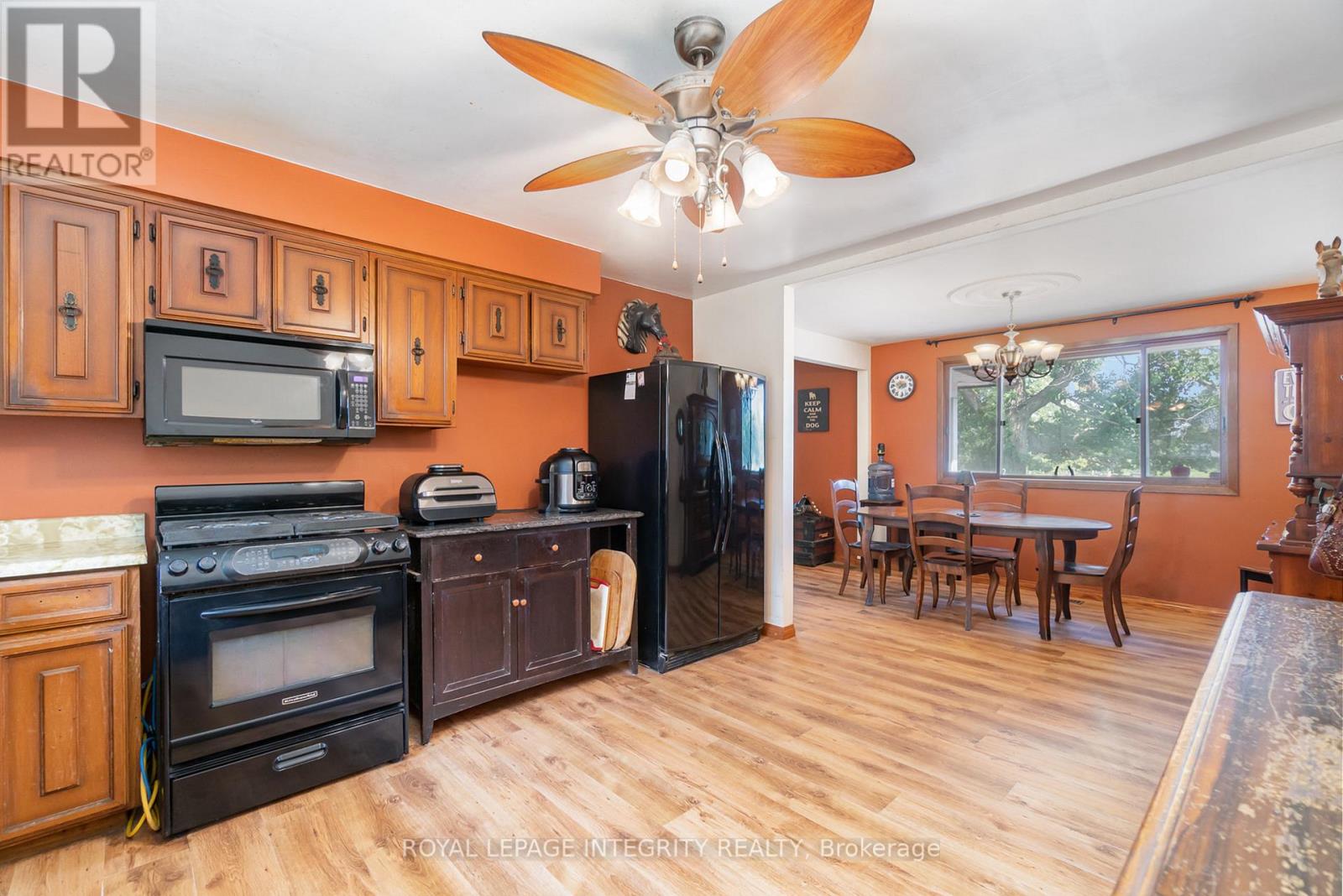 5801 BOSSERT ROAD — photo 8