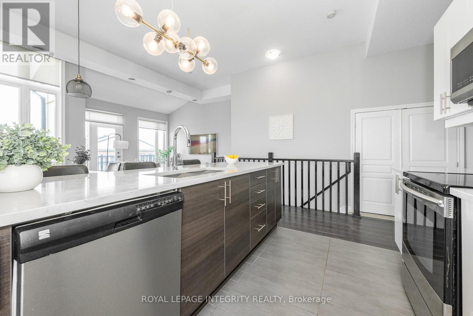 #49 113 POPLIN STREET - 10