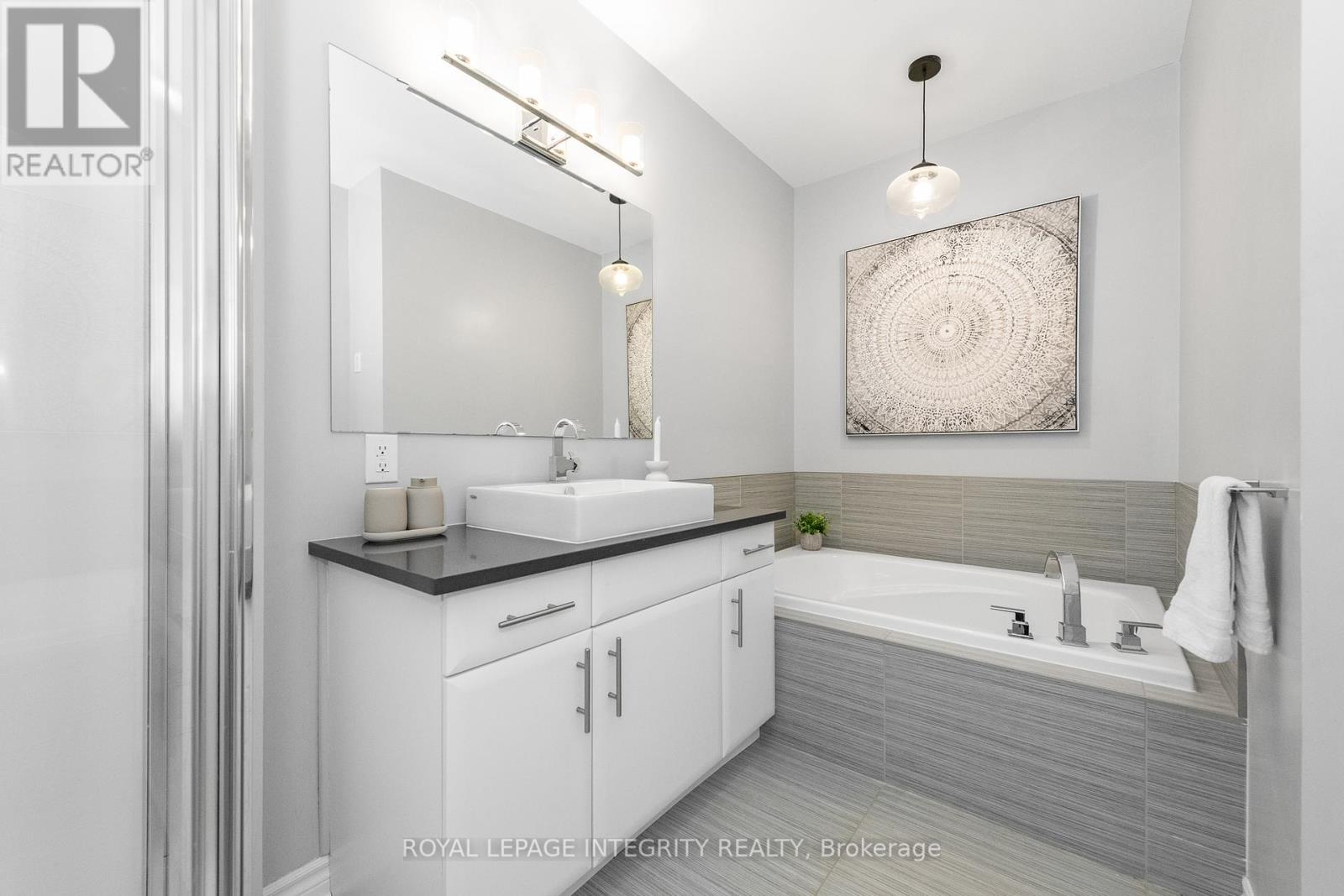 #49 113 POPLIN STREET - 27