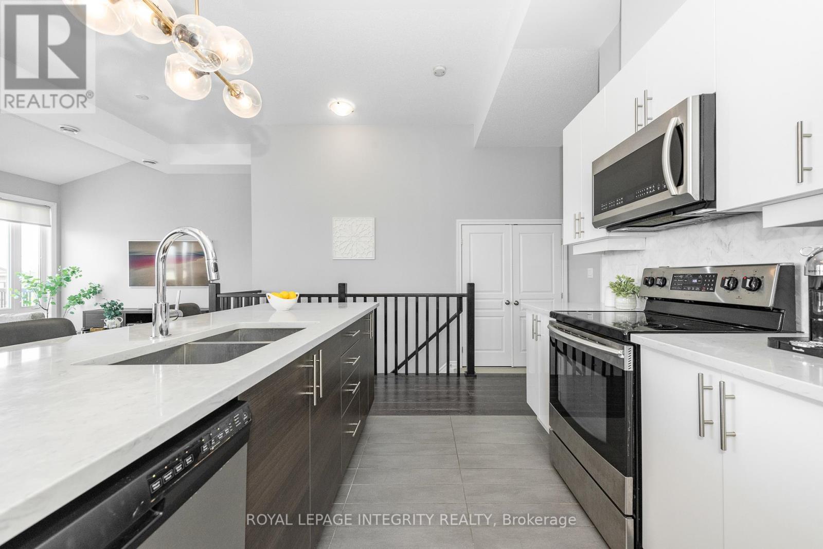 #49 113 POPLIN STREET - 9