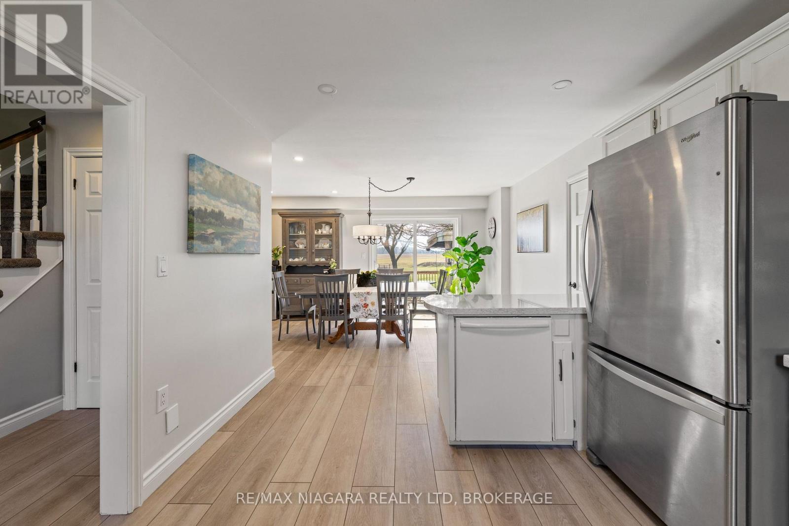 Spacious kitchen and dining room