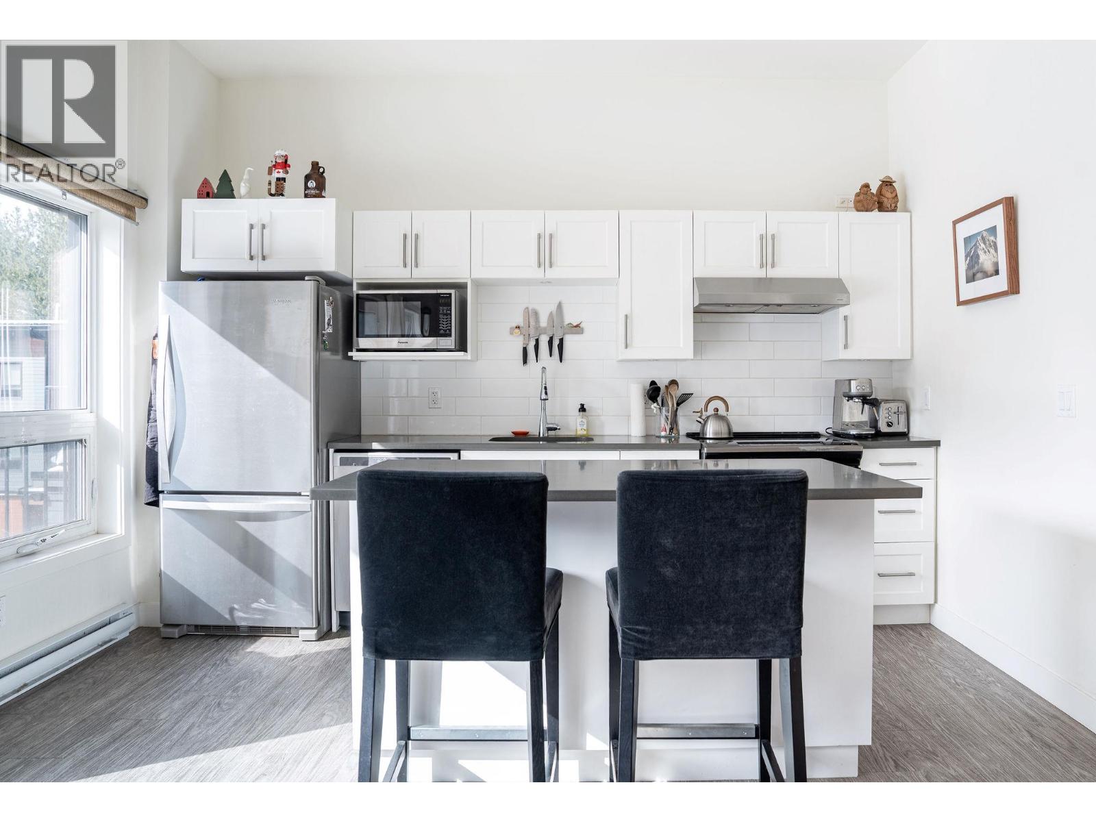 #1204 1901 Nels Nelson Crescent - 4