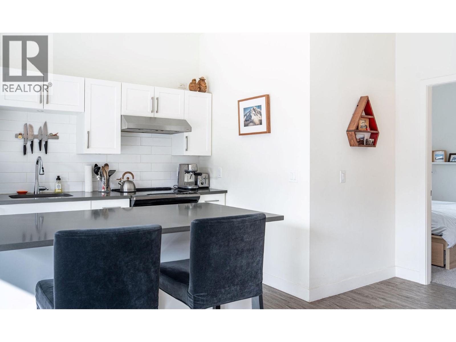 #1204 1901 Nels Nelson Crescent - 6