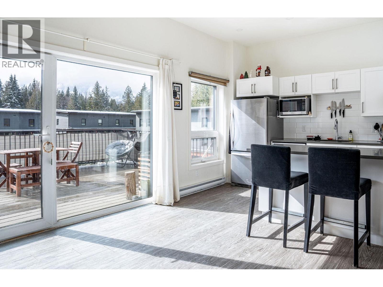 #1204 1901 Nels Nelson Crescent - 7