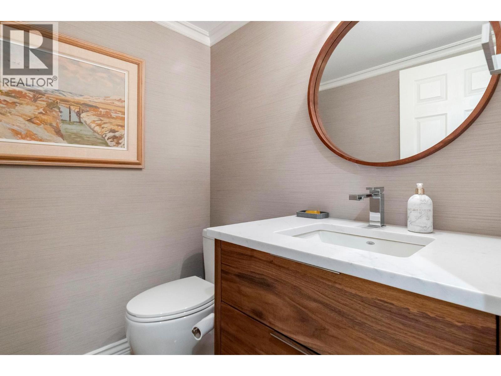 960 Skeena Drive - 26