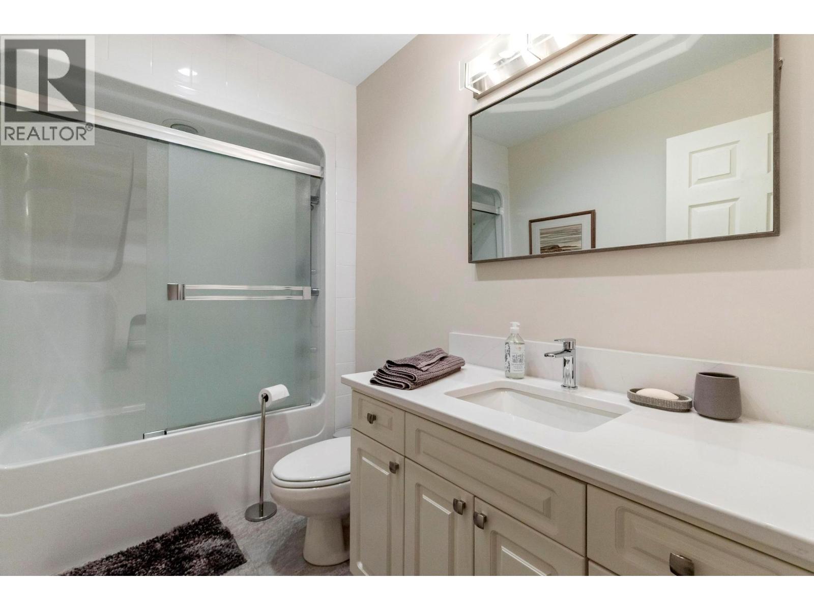  960 Skeena Drive, Kelowna