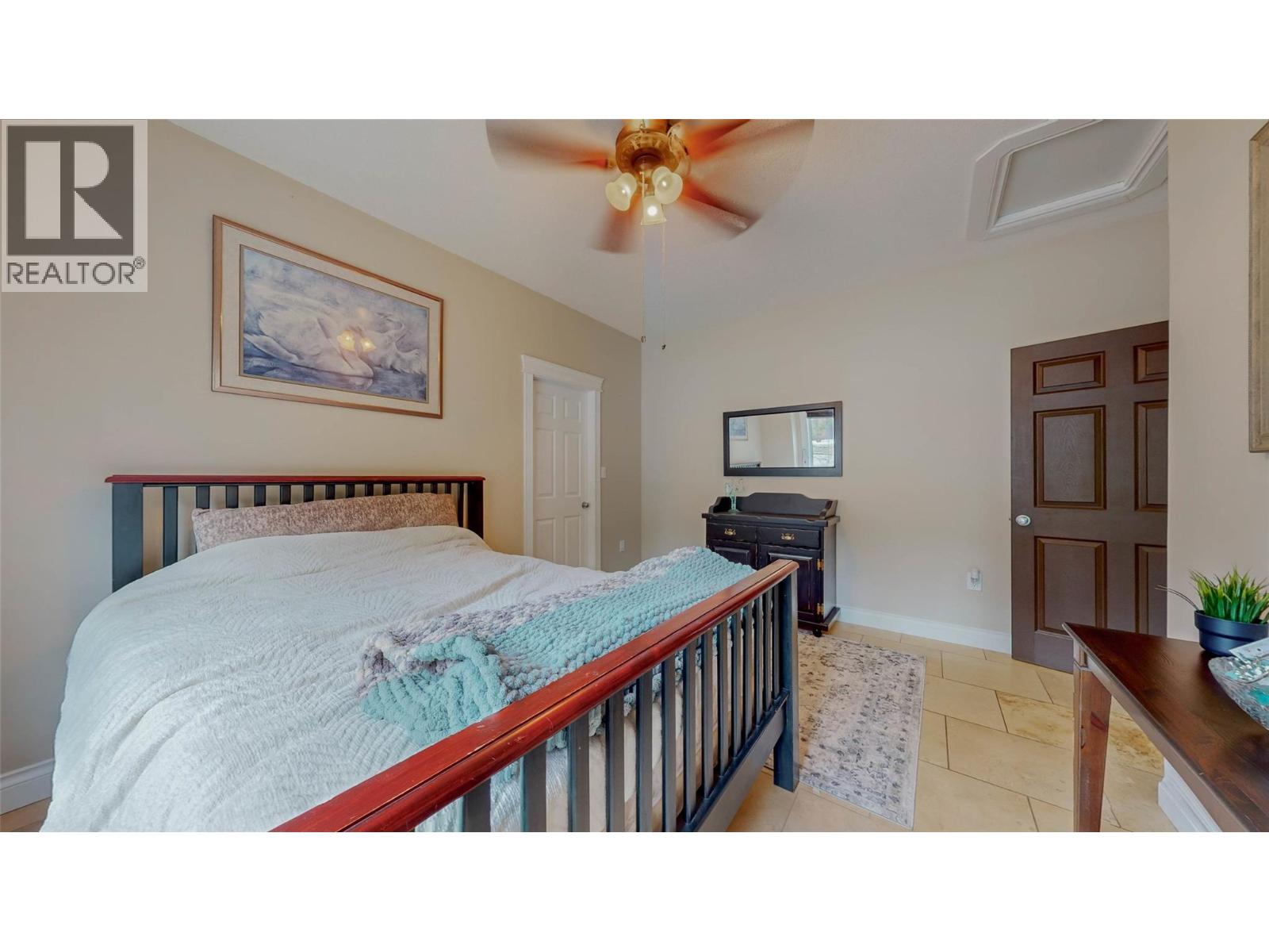 1370 Bullmoose Way - 32