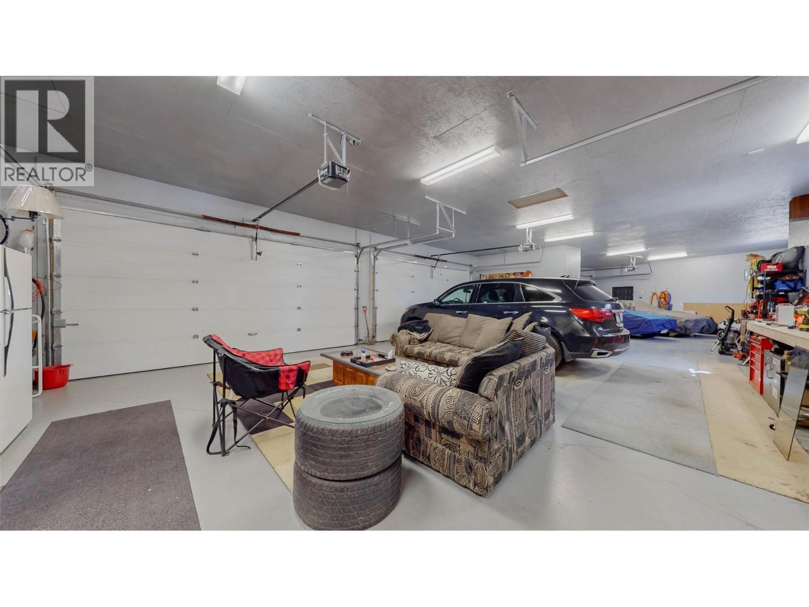 1370 Bullmoose Way, Osoyoos