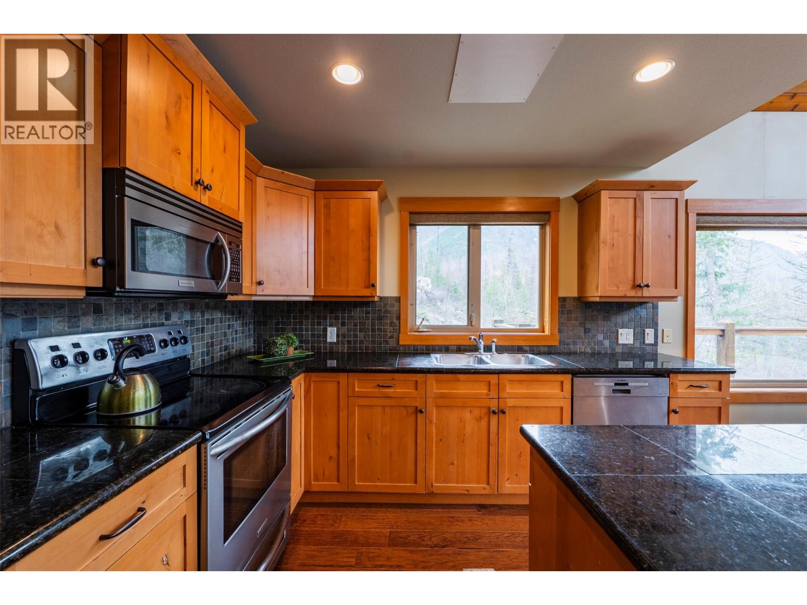 #3 9191 Valhalla View Drive - 16