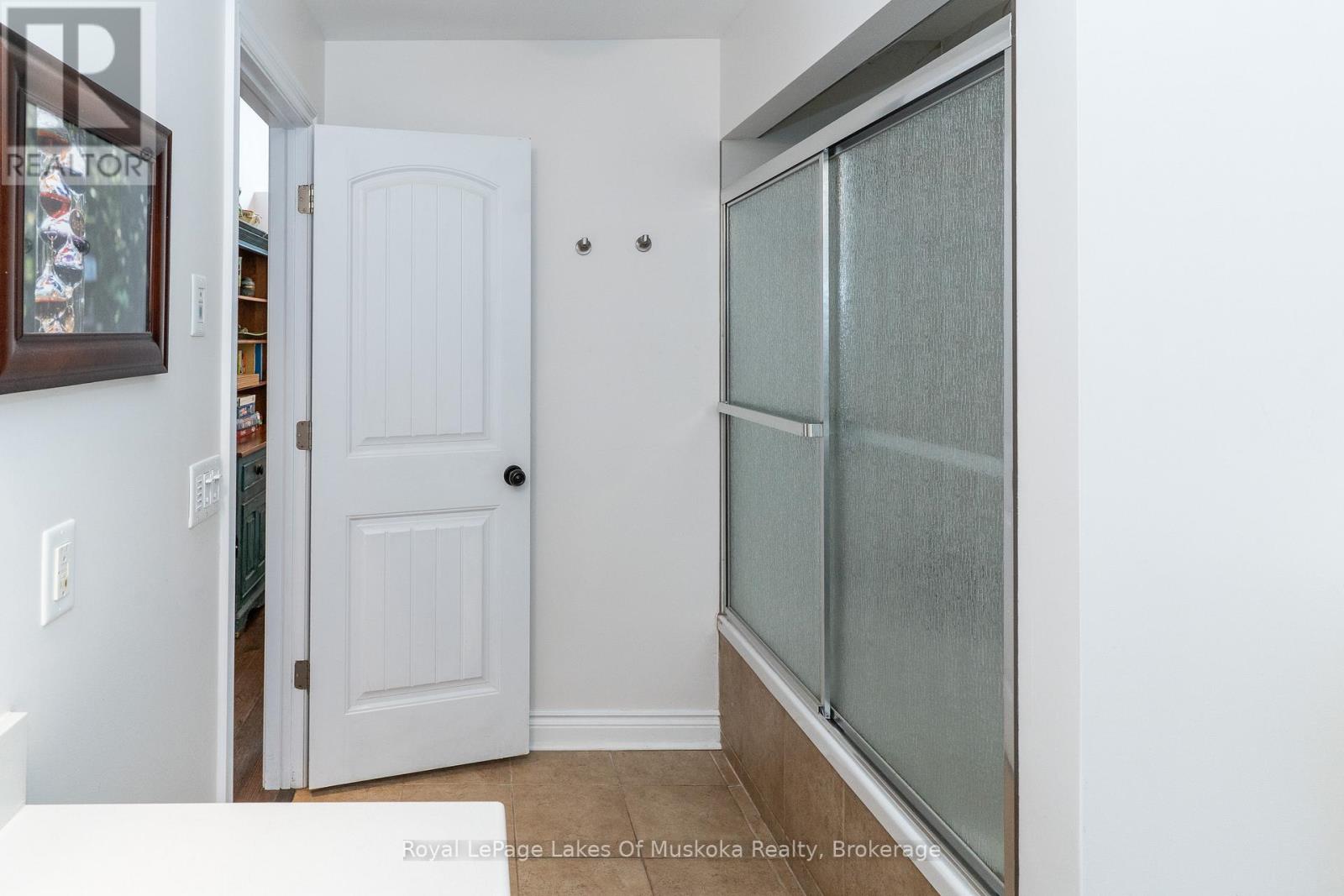 49 PINETREE ROAD — photo 28