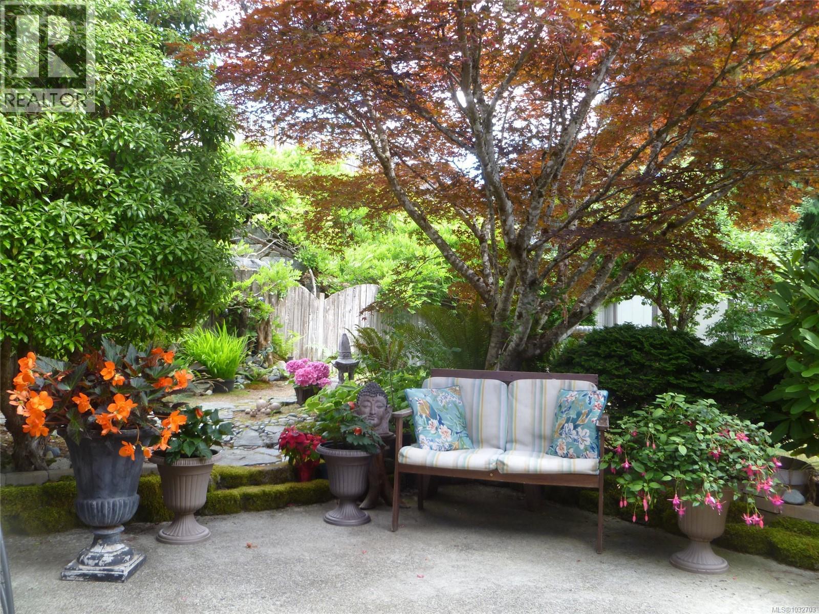 562 Rothdale Rd - Image 3