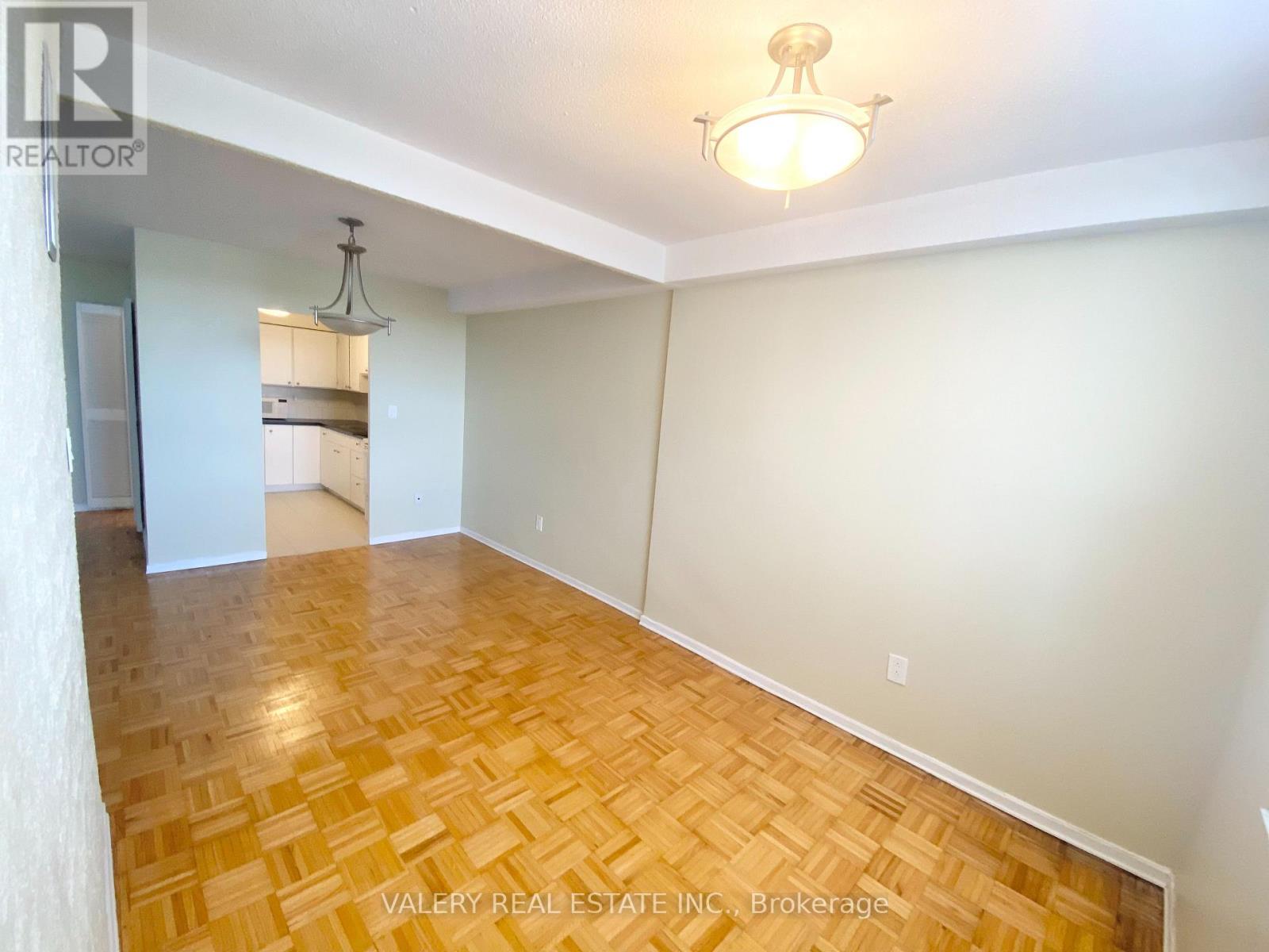 711 - 10 EDGECLIFF GOLFWAY