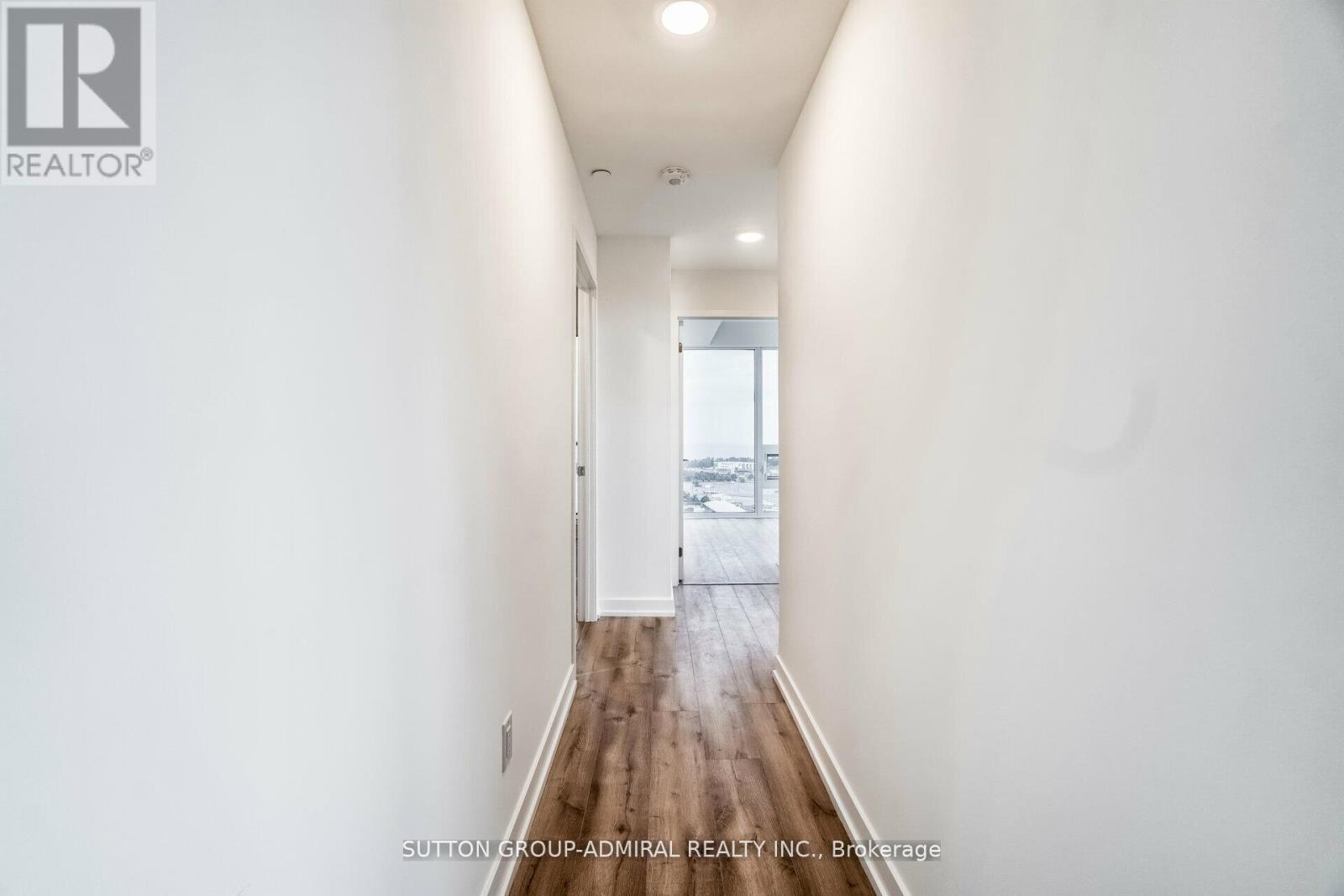 #1403 135 EAST LIBERTY STREET - 15
