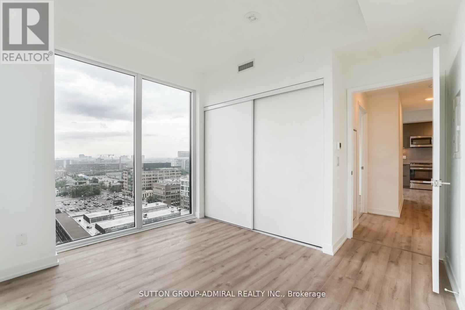 #1403 135 EAST LIBERTY STREET - 23