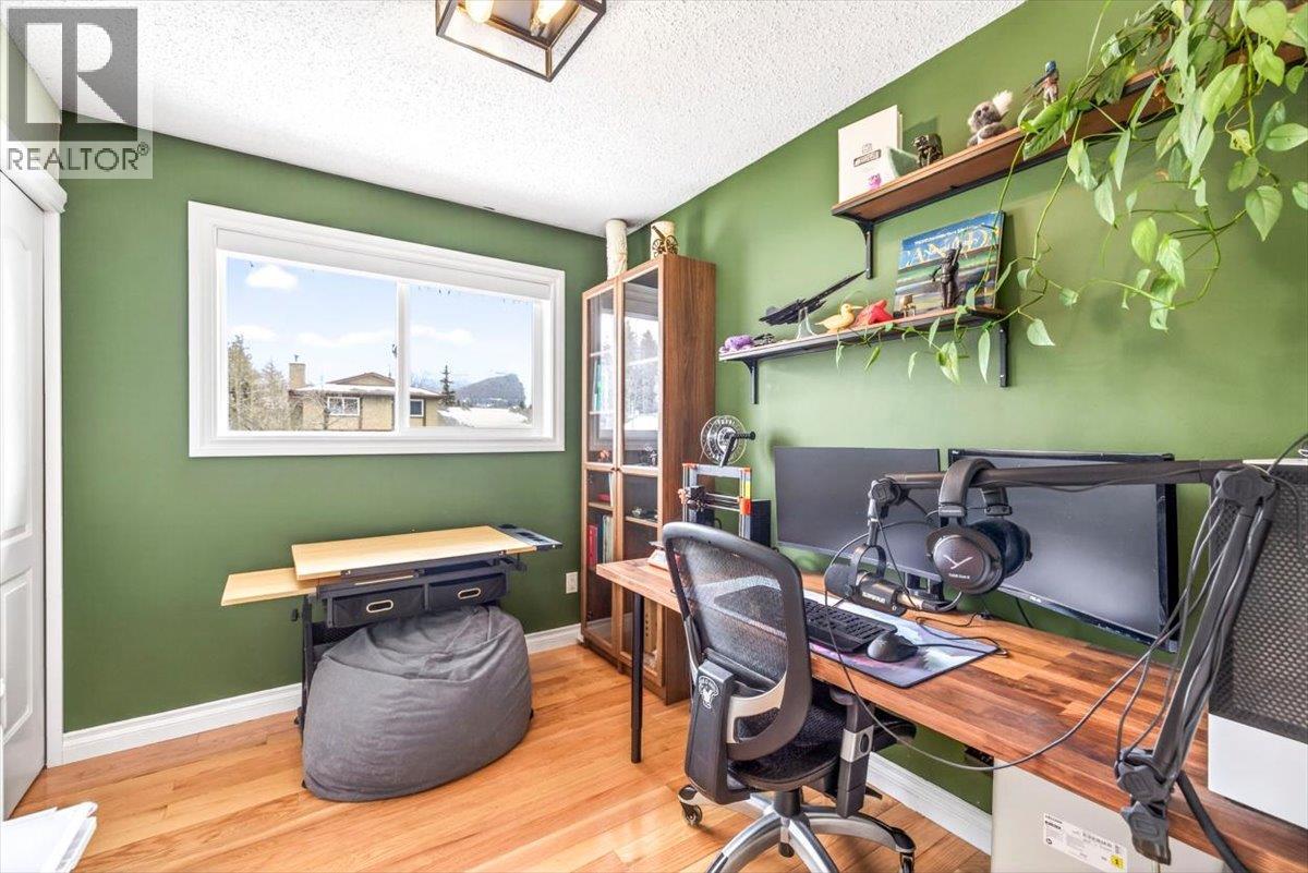 1293 Ponderosa Drive - 18