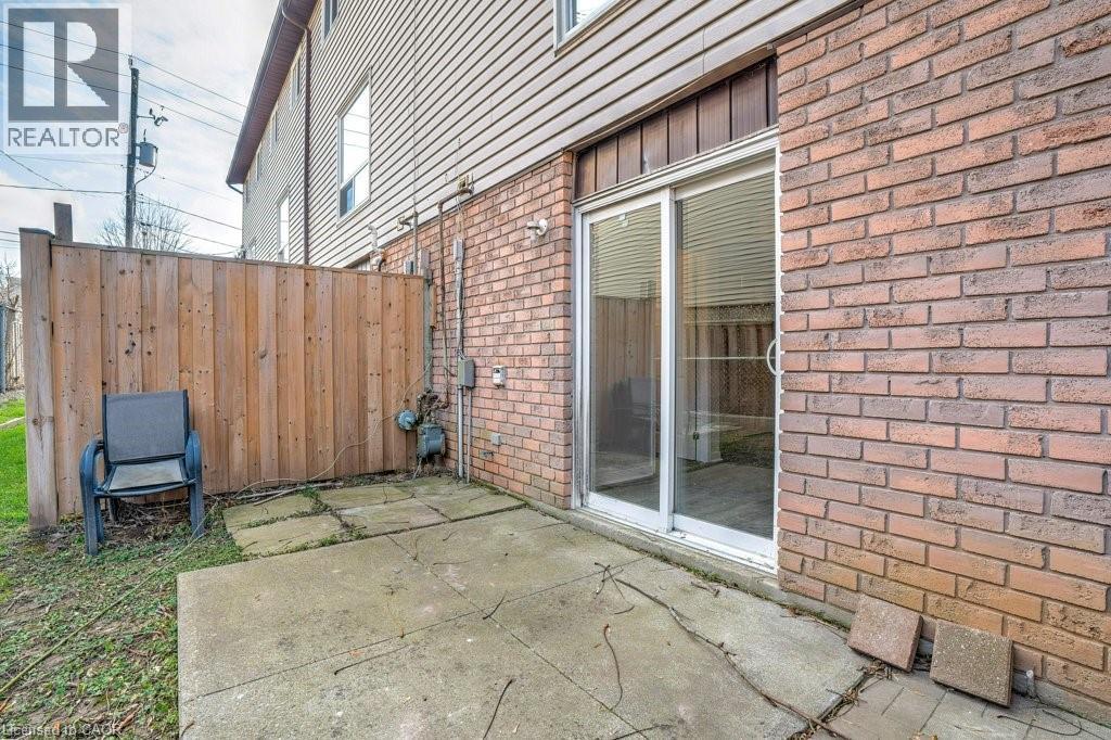 24 BOND Street Unit# D, Brantford, Ontario, N3R4G5 — Photo 9