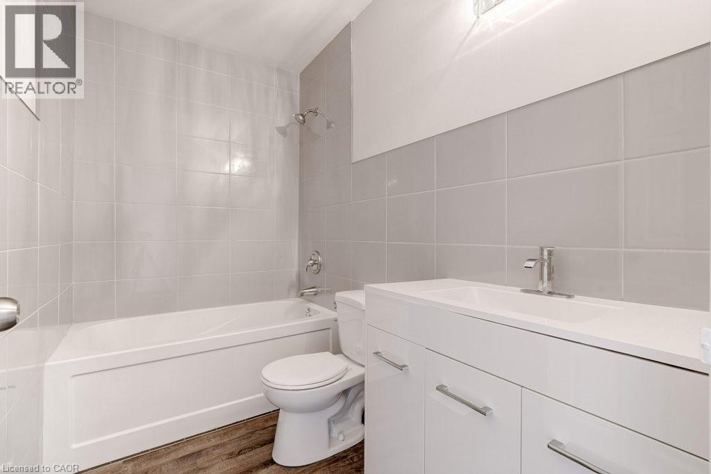 24 BOND Street Unit# D, Brantford, Ontario, N3R4G5 — Photo 8